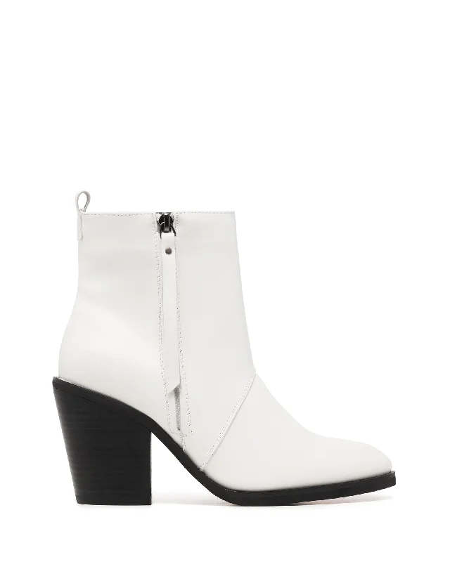 Rowlett Boot White