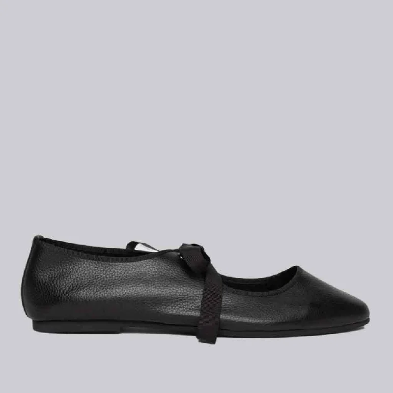 Intentionally _________ Valley Flat - Black