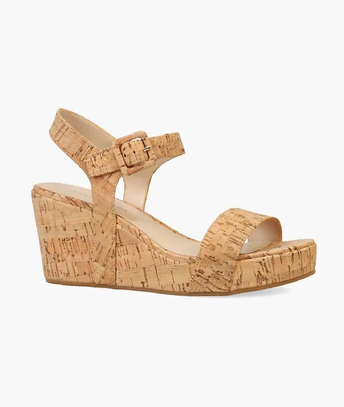 Wiltz Wedge Sandals In Natural