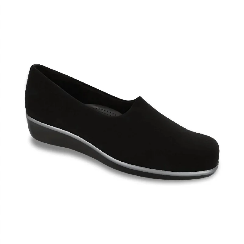 Women's Bliss Slip-On Wedge In Black