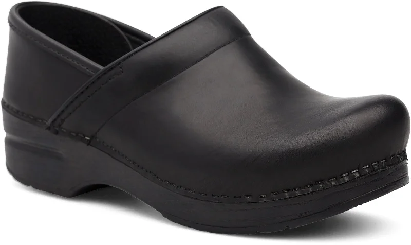 The Professional Narrow Clog in Black Cabrio